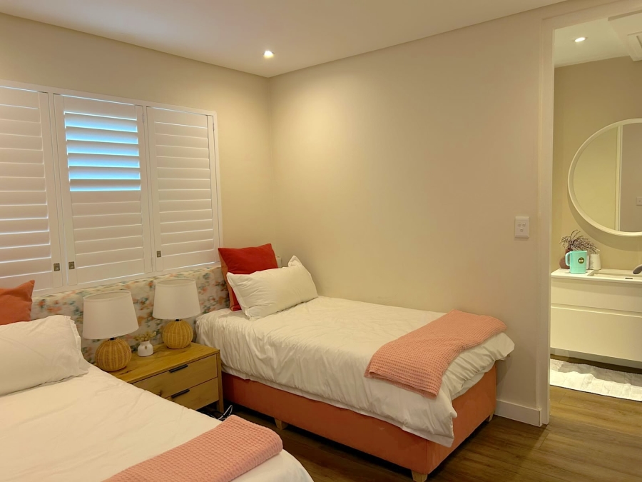 3 Bedroom Property for Sale in Lagoon Beach Western Cape